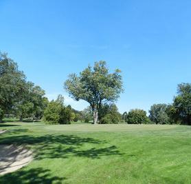 Hole 4 at Legacy Hills Golf Club